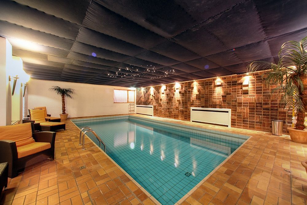 Hotel Berlin Зиндельфинген Экстерьер фото